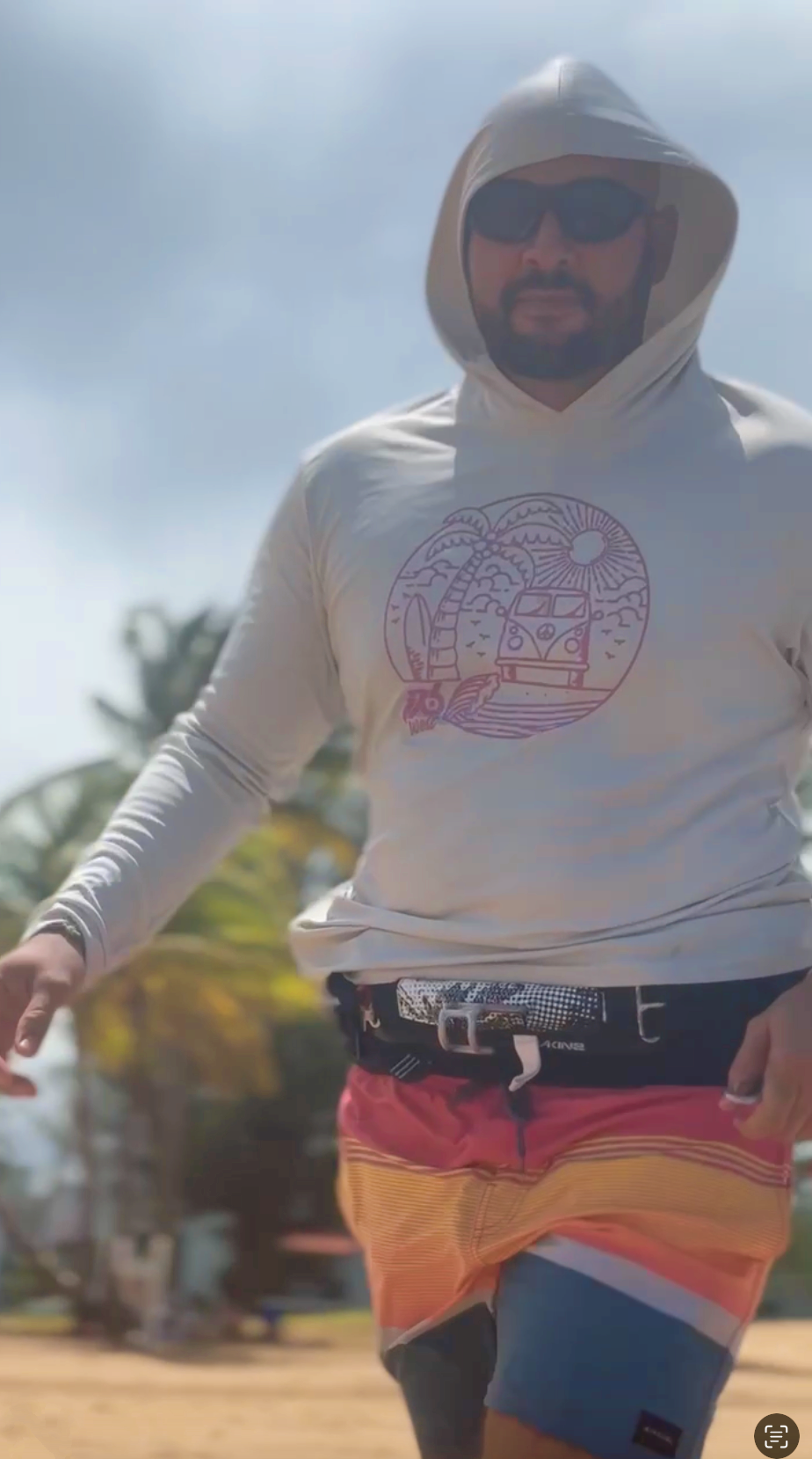 Summer Vibes Hoodie Dune Dreams